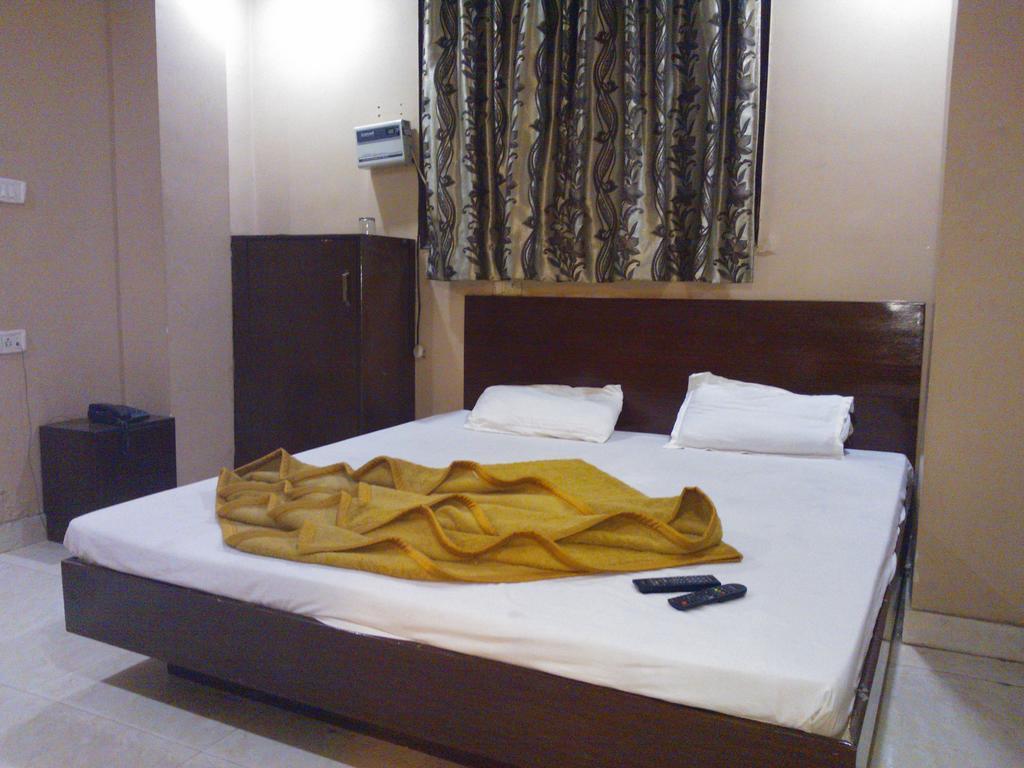 Hotel Hridey Inn New Delhi Eksteriør bilde