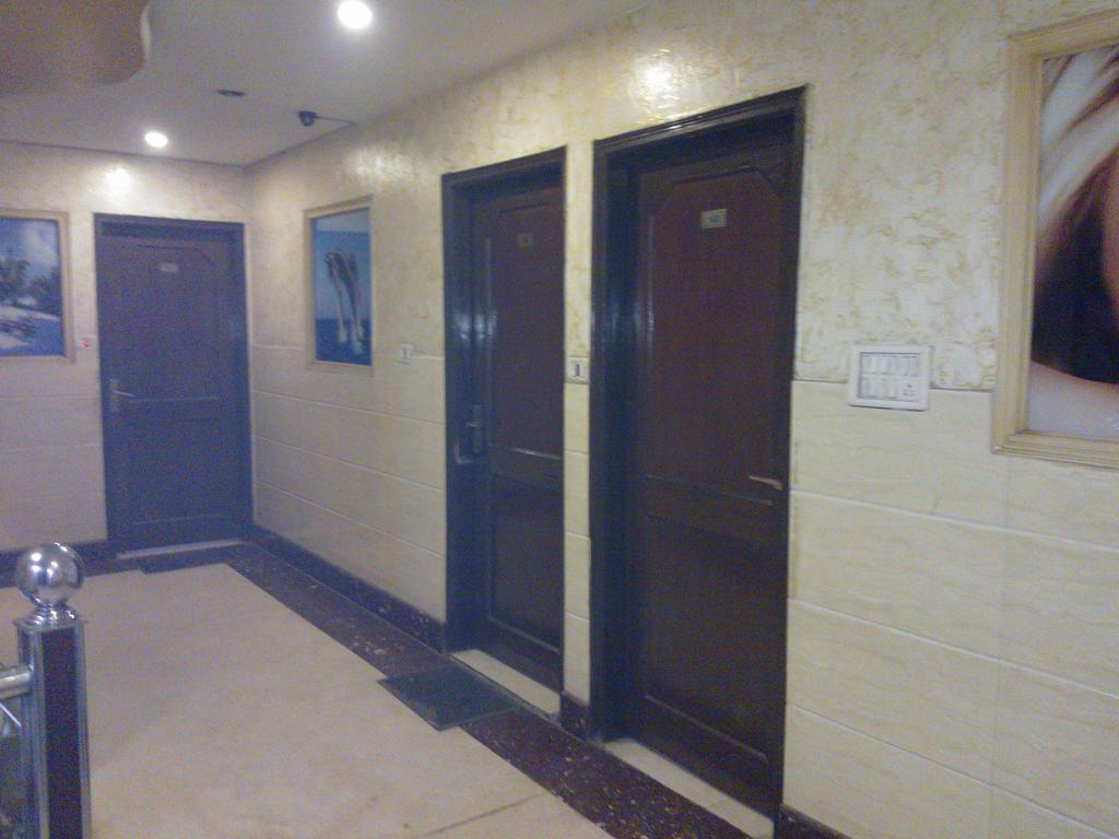Hotel Hridey Inn New Delhi Eksteriør bilde